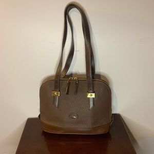 Vintage Dooney & Bourke Satchel! 🤎